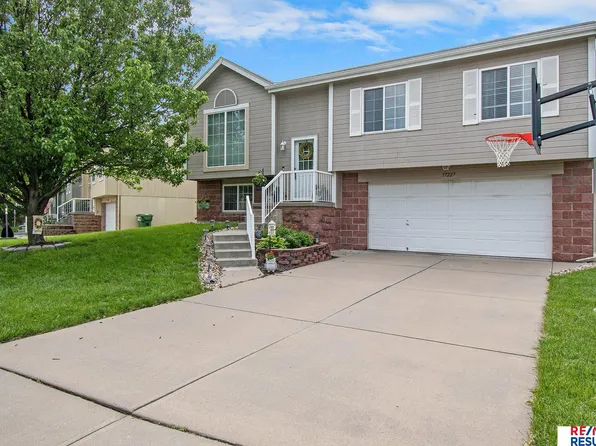 17227 Taylor St, Omaha, NE 68116