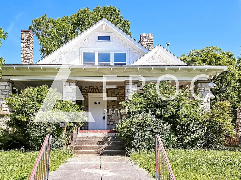 731 S Broad St — Photo 2