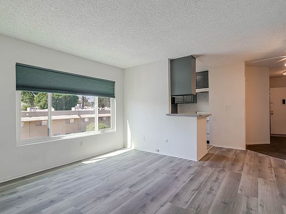 5th image of 17900 Sherman Way APT 320