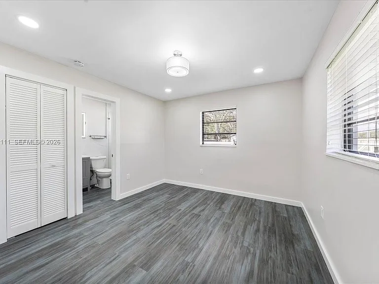 7705 SW 66th St — Photo 50