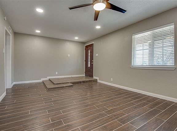 3rd image of 3541 High Vista Dr