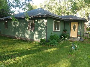 307 N Pike St, Kempton, IN 46049
