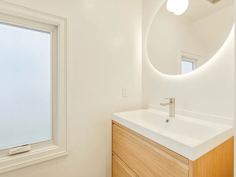 519 Capp St #1/2 — Photo 15