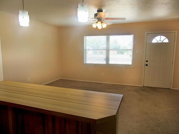 4th image of 2725 Catalina Dr
