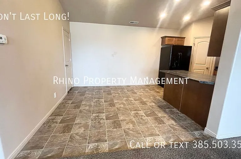 1019 W Village River Ln #A12 — Photo 2