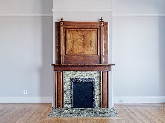 4th image of 846 Waller St #B