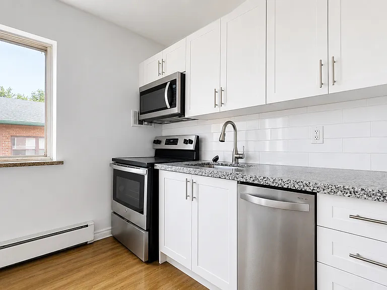 375 Melvin Ave — Photo 9