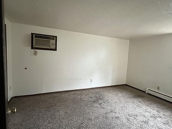 4th image of 1877 Turner Blvd #D