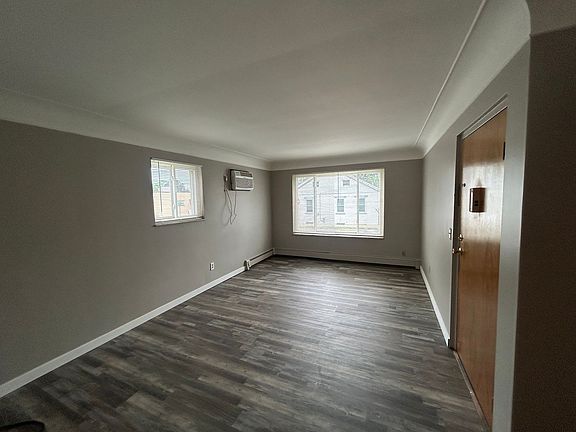 3rd image of 325 Pike St APT 5