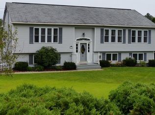 48 Locust St, Salisbury, MA 01952