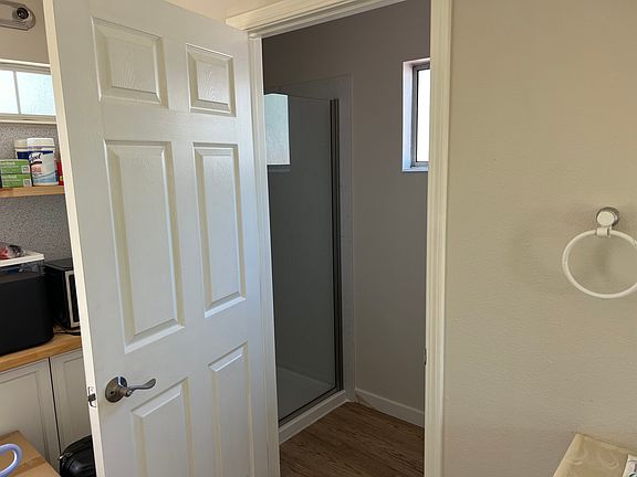 5th image of 1455 Wagoner Dr #1