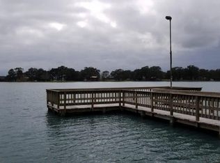 1161 Appaloosa Cir, Angleton, TX 77515