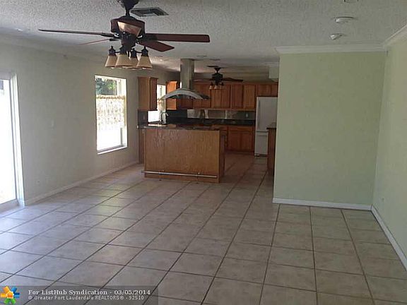 3rd image of 4191 NW 19th Ter