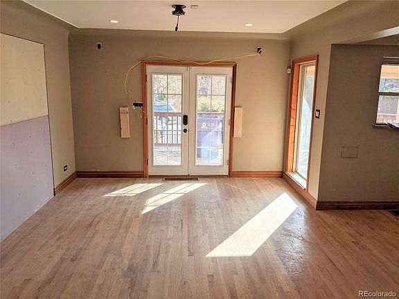 3rd image of 4125 E 16th Ave