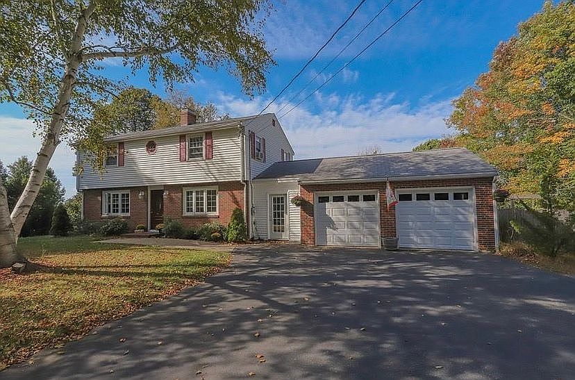 215 Andover St, MA 01833 Zillow