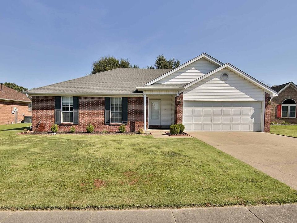 1st image of 255 N Casa View Dr