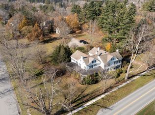 3309/3321 Main St, Manchester, VT 05254