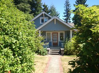 8638 32nd Ave SW, Seattle, WA 98126