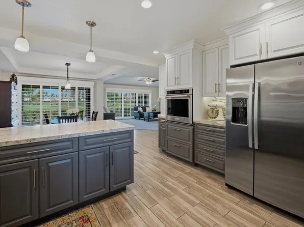 31 Camisa Ln, Palm Desert, CA 92260