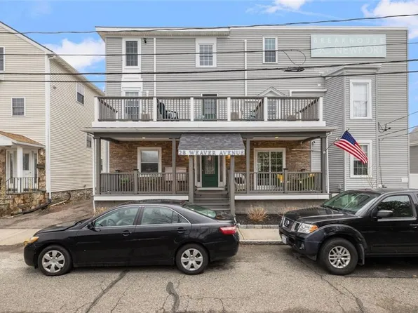 28 Weaver Ave, Newport, RI 02840