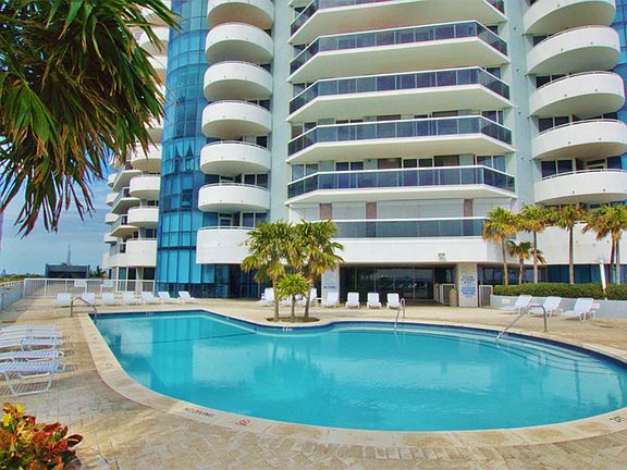 3rd image of 6301 Collins Ave APT 1605