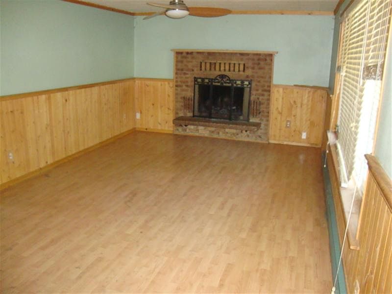 2nd image of 19717 Damson Rd