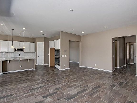4th image of 7973 W Spur Dr