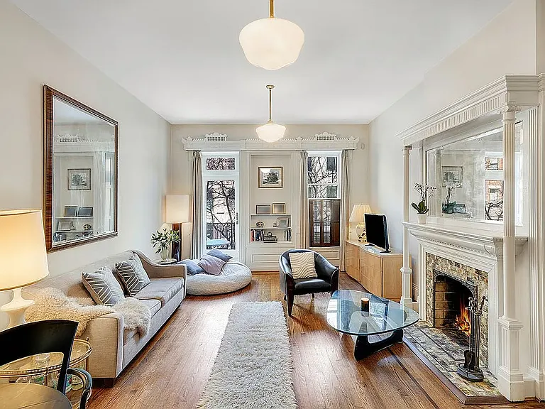 347 W 121st St #PARLOR — Photo 1