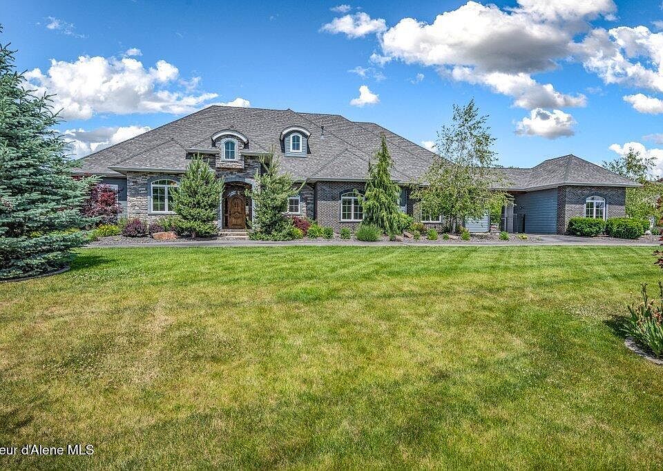 1st image of 3112 N Gracedale Ct