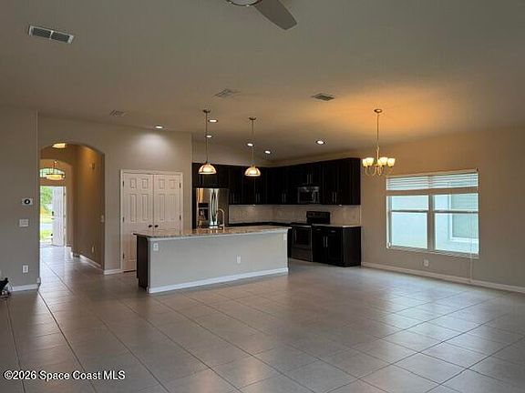4th image of 3575 Tabitha Ct