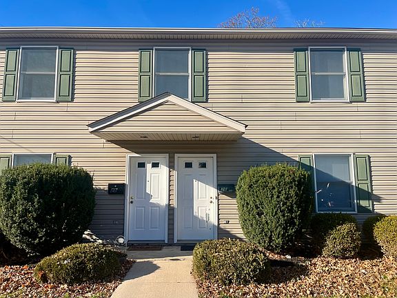 2nd image of 26 Ambler St S #2