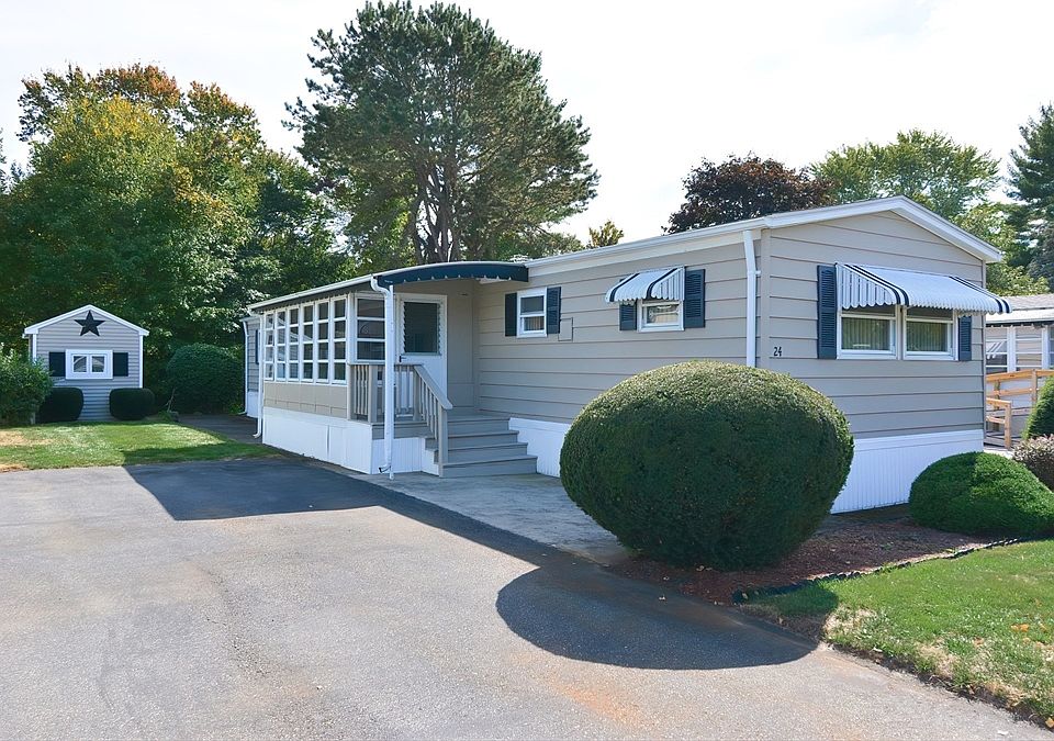 1st image of 24 Thayer Dr