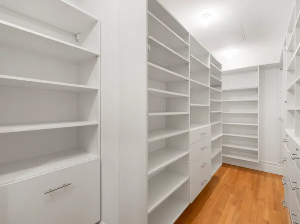 135 Central Park West image 7 of 7