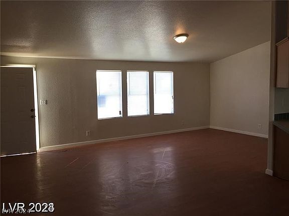 5th image of 2828 Everglade St