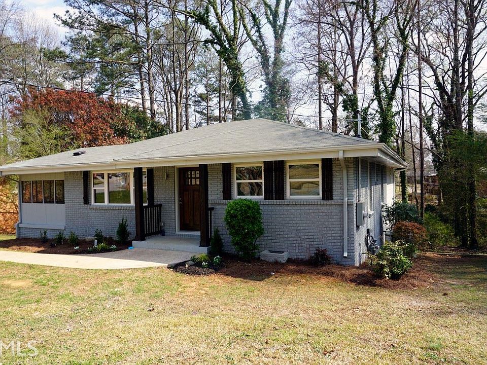 1st image of 914 Magnolia Dr SE