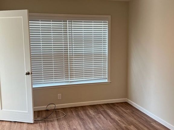 4th image of 494 N 4th St #1