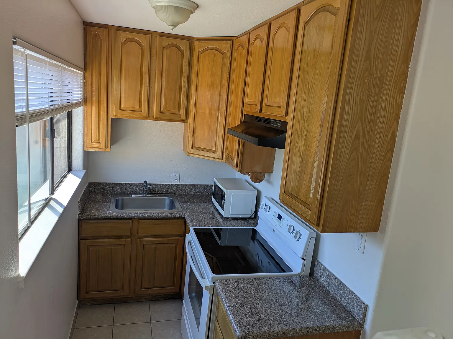 Trojan Ave, San Leandro — Photo 4