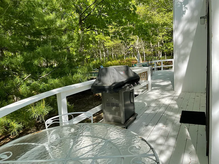 19 Dongan Way — Photo 5