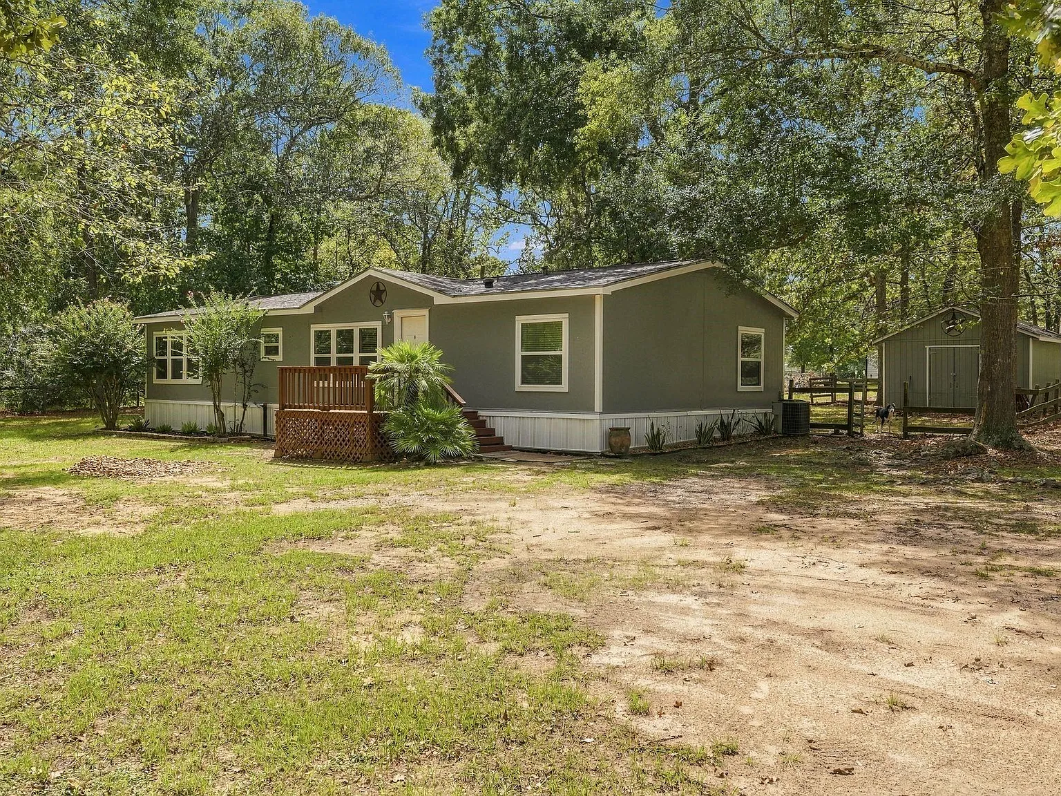 3 bed, 2.0 bath, 1568 sqft, $1,700 — Photo 4