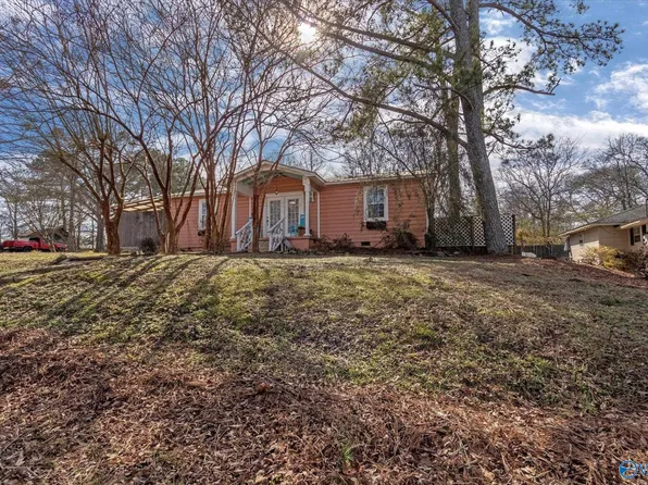 613 Eunice St, Albertville, AL 35950