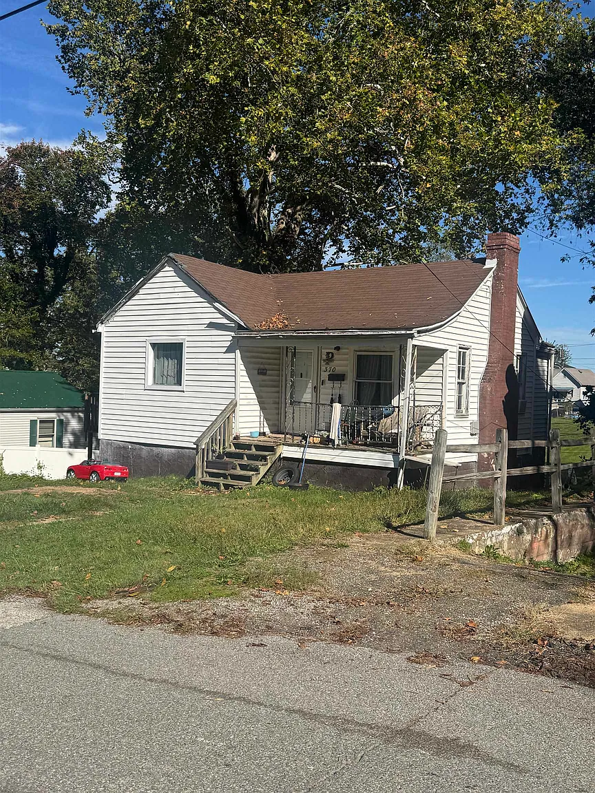 370 S Walnut St photo 1