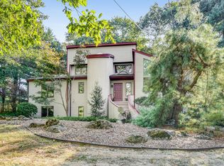 49 Farview Ave, Atlantic Highlands, NJ 07716