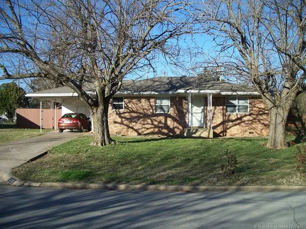 133 Greenbrier Cir, Mannford, OK 74044