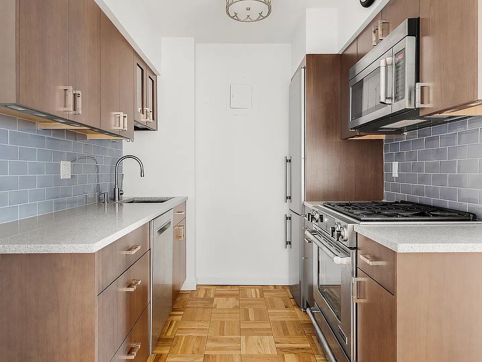 1st image of 100 W 57th St #16ON