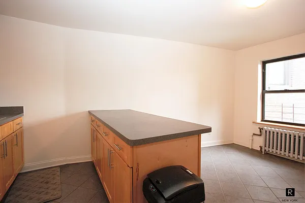 Rented by R New York | media 16