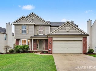 2511 Black Horse Dr NE, Grand Rapids, MI 49505