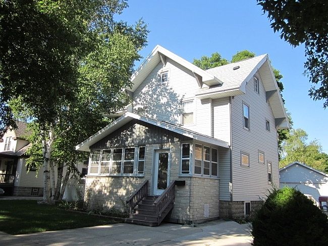 1st image of 470 S Park Ave
