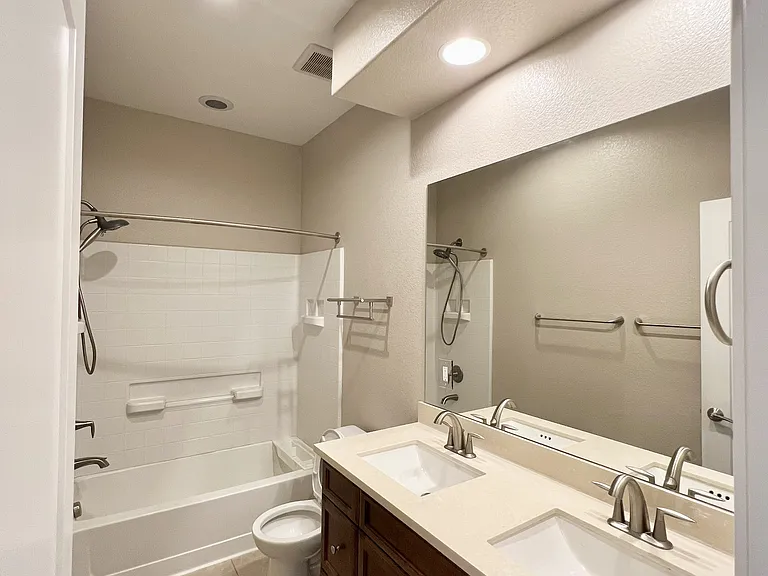 1060 Goldenstar Pl — Photo 15