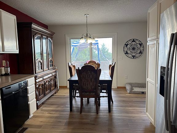 5th image of 632 S Longbranch Dr