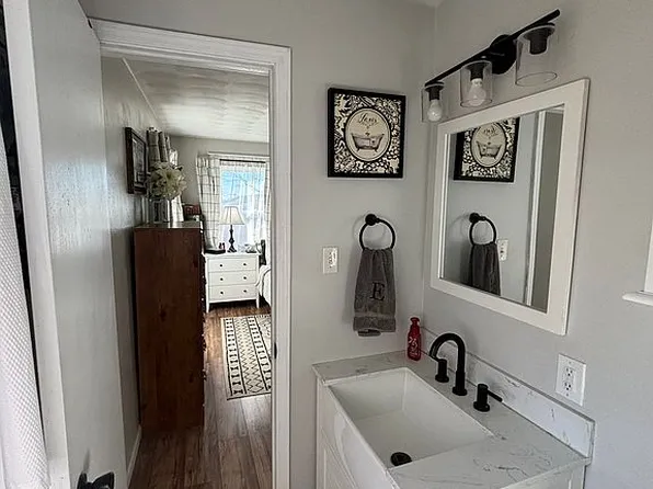 5305 Cindy Ln, Russellville, MO 65074